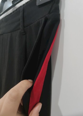 Siyah Kemerli Midi Beli Lastikli Pantolon - Görsel 4