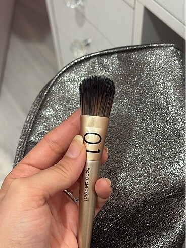 Beden Renk Sephora fondöten fırçası