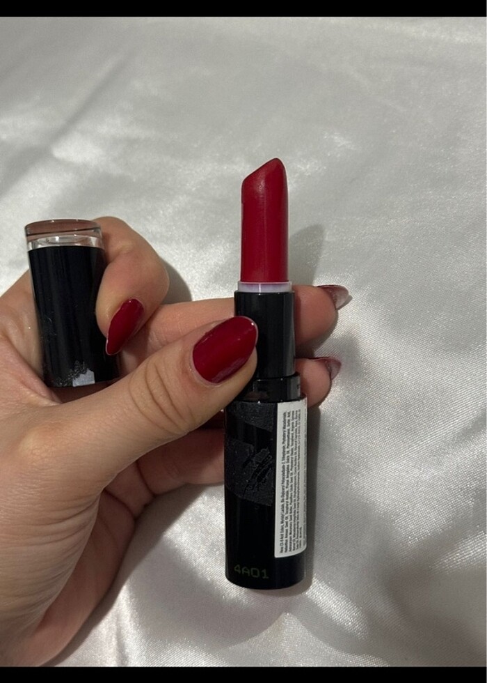 Wet n wild ruj - Görsel 2