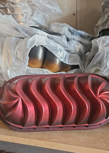 Parlak Altın Renkli Kek Kalıbı - Görsel 7