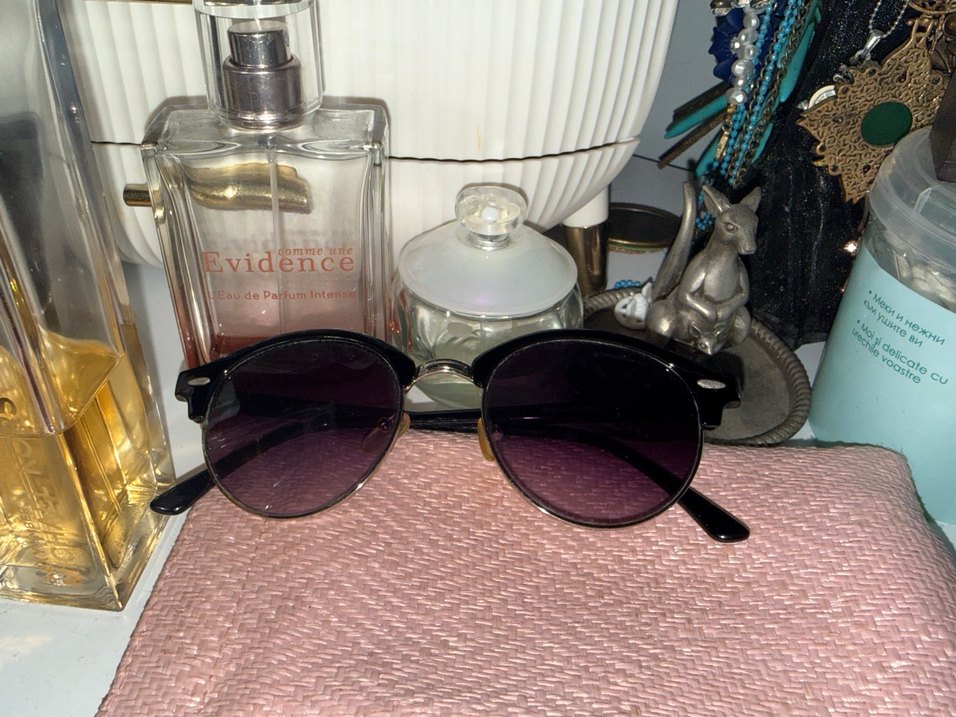 Kemer Detaylı Siyah Gotik Kadın Gözlüğü - Görsel 2