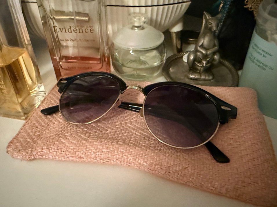 Kemer Detaylı Siyah Gotik Kadın Gözlüğü - Görsel 3