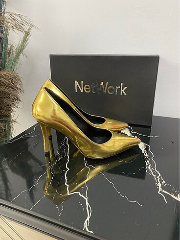 37 Beden Network stiletto