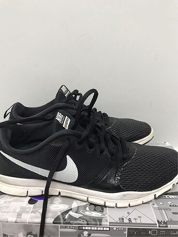 Nike spor ayakkabı