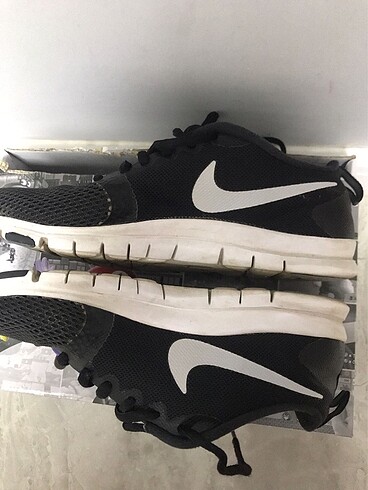 37,5 Beden siyah Renk Nike spor ayakkabı