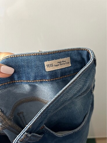 27 Beden Mavi jean