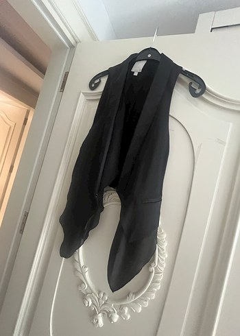 Siyah Dökümlü Midi Kadın Yelek - Görsel 3