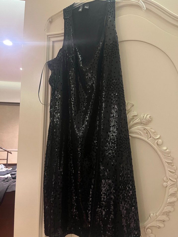 Siyah payetli elbise - Görsel 5