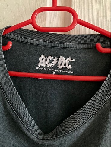 Zara AC/DC tişört