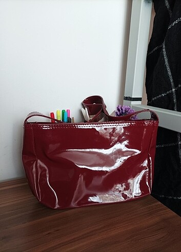 cherry parlak çanta 