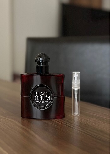 Black Opium Over Red 3 ml