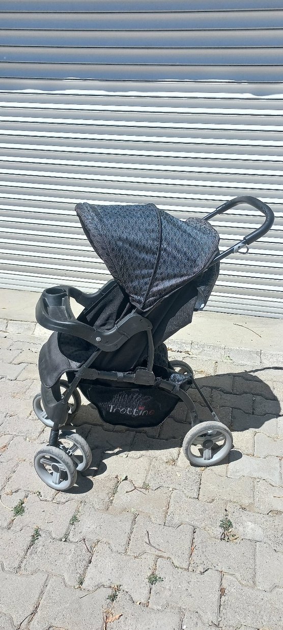 Trottine Kara&Boz Bebek Arabası - Görsel 2