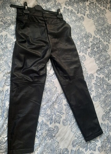36 Beden siyah Renk Deri Pantolon 