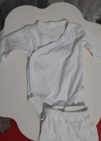 Bebek Erkek Beyaz Uzun Kollu Hastane Kıyafeti - Görsel 4