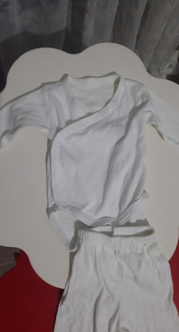 Bebek Erkek Beyaz Uzun Kollu Hastane Kıyafeti - Görsel 3