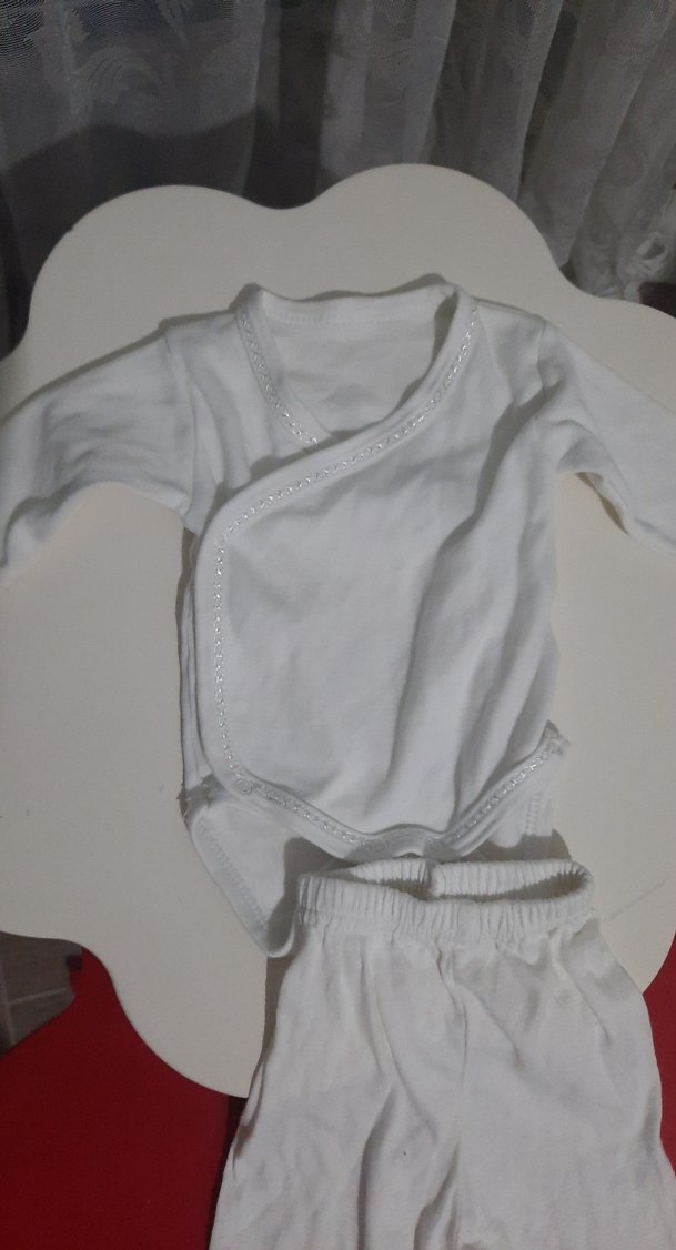 Bebek Erkek Beyaz Uzun Kollu Hastane Kıyafeti - Görsel 4