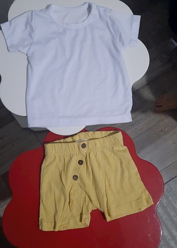 Civil Bebek Erkek Kısa Kollu Beyaz Tişört ve Sarı Şort Seti