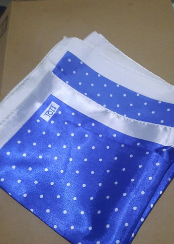 Mavi Puantiyeli Kadın Eşarp - Görsel 8