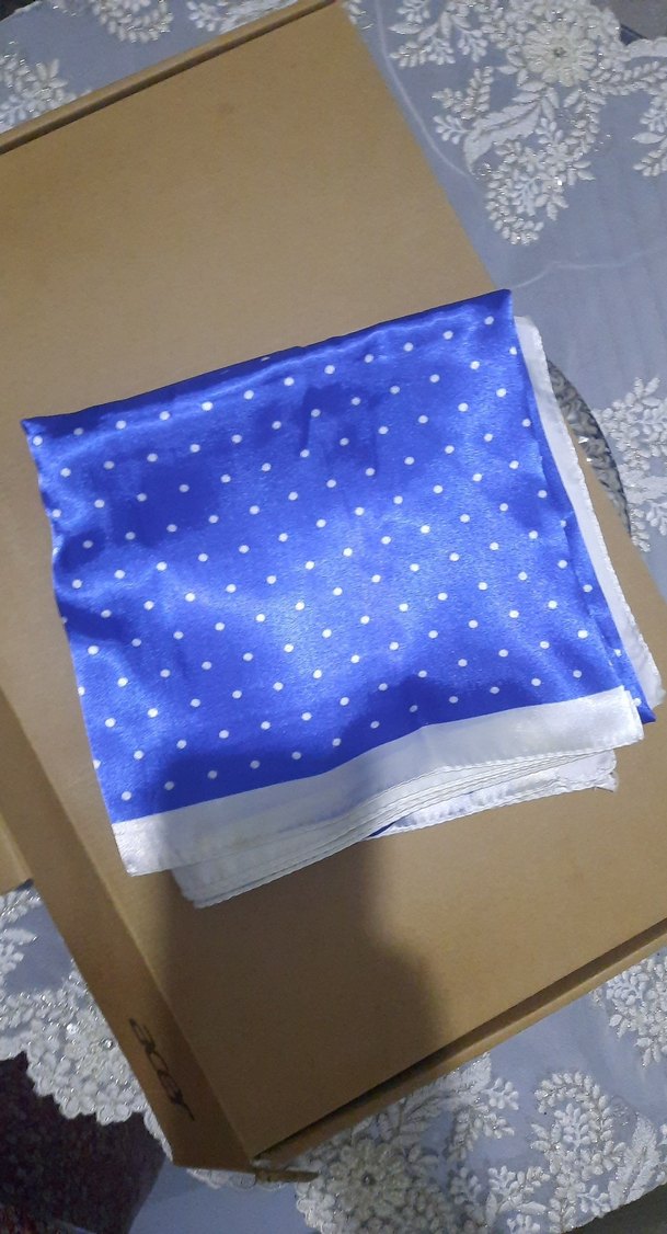 Mavi Puantiyeli Kadın Eşarp - Görsel 5