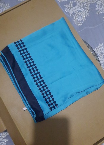 Parlak Mavi Eşarp - Görsel 5