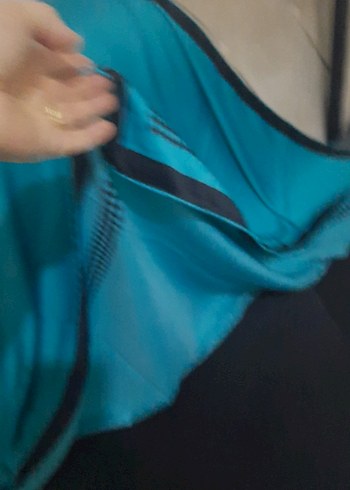 Parlak Mavi Eşarp - Görsel 4