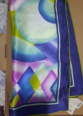 Pastel Renkli İpek Kadın Eşarp - Görsel 3