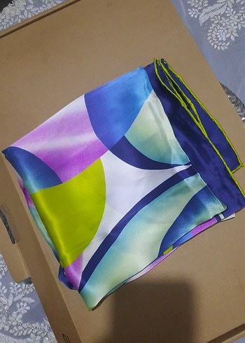 Pastel Renkli İpek Kadın Eşarp - Görsel 2