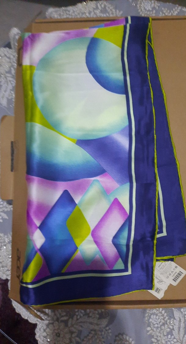 Pastel Renkli İpek Kadın Eşarp - Görsel 3