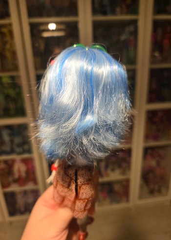 Beden Renk ghoulia gloom beach monster high