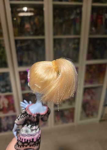 Beden abbey geek shriek monster high