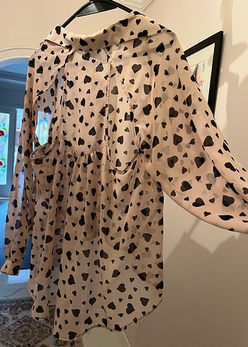 Bej Desenli V Yakalı Kadın Gömlek - Görsel 4