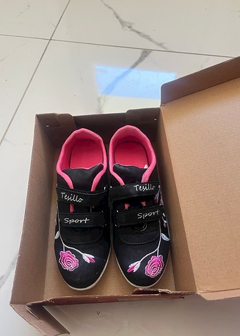 Kız Çocuk Renkli Desenli Spor Ayakkabı - Görsel 2