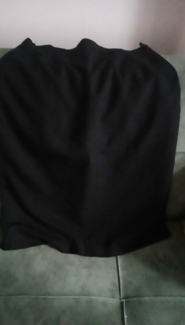 Düz Siyah yırtmaçlı etek - Görsel 4