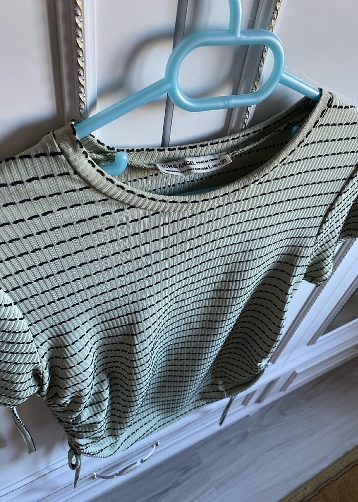 Büzgülü crop bluz - Görsel 2