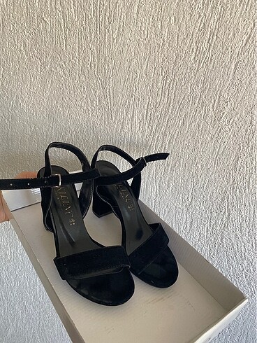 Diğer Süet kadın kalın topuklu ayakkabı