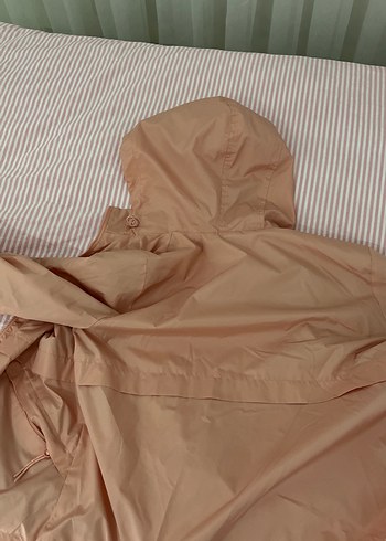 Bej Kadın Kapüşonlu Midi Yağmurluk - Görsel 7