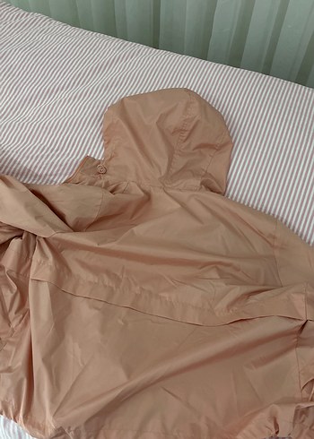 Bej Kadın Kapüşonlu Midi Yağmurluk - Görsel 9