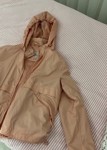 Bej Kadın Kapüşonlu Midi Yağmurluk - Görsel 2