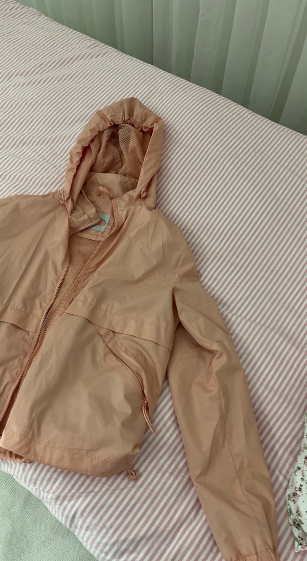 Bej Kadın Kapüşonlu Midi Yağmurluk - Görsel 2