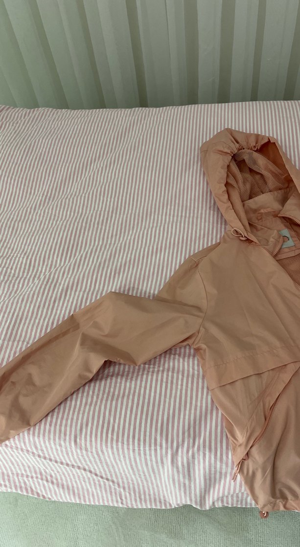 Bej Kadın Kapüşonlu Midi Yağmurluk - Görsel 3