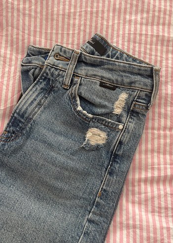 Kadın Mavi Kot Pantolon Kemer Detaylı - Görsel 4