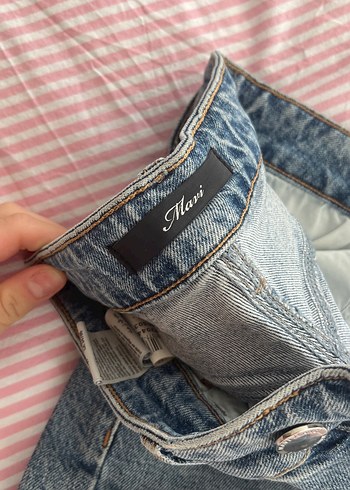 Kadın Mavi Kot Pantolon Kemer Detaylı - Görsel 2