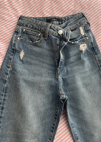 Kadın Mavi Kot Pantolon Kemer Detaylı - Görsel 8