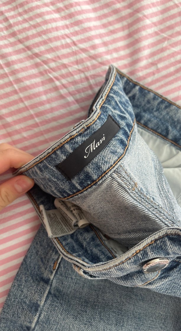 Kadın Mavi Kot Pantolon Kemer Detaylı - Görsel 2