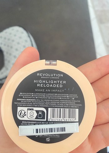 Revolution Revolution Shiny Bej Aydınlatıcı