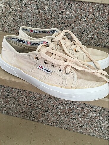 Superga 43 numara