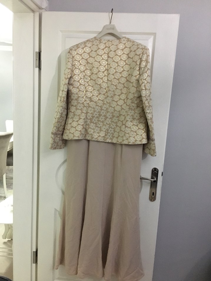 Bej Drapeli Uzun Kadın Elbise - Görsel 3