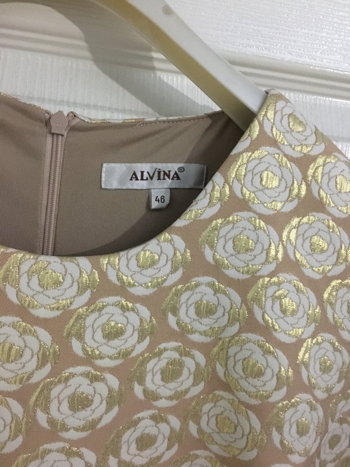 Bej Drapeli Uzun Kadın Elbise - Görsel 4