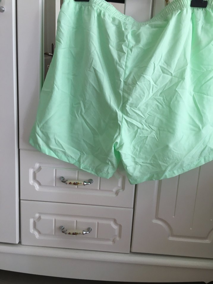 Hafif Yeşil Mini Erkek Deniz Şortu - Görsel 2