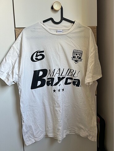 Bershka tshirt